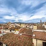 Roommo Oltrarno