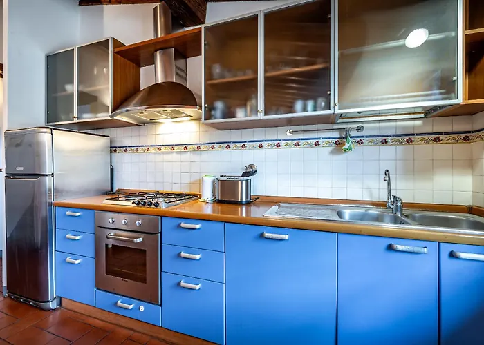 Roommo Oltrarno *